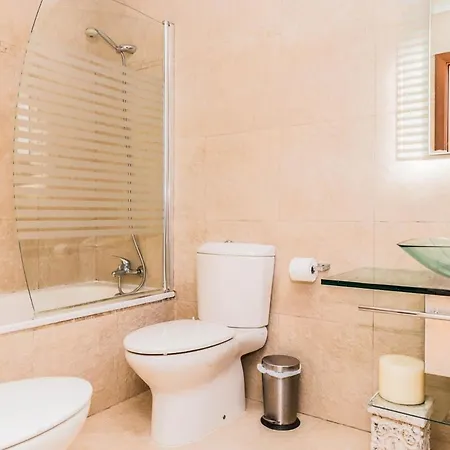 La Xara Sleeps 10 With Pool And Air Con * Дения
