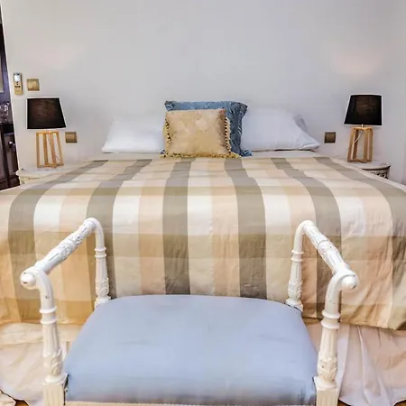 La Xara Sleeps 10 With Pool And Air Con *